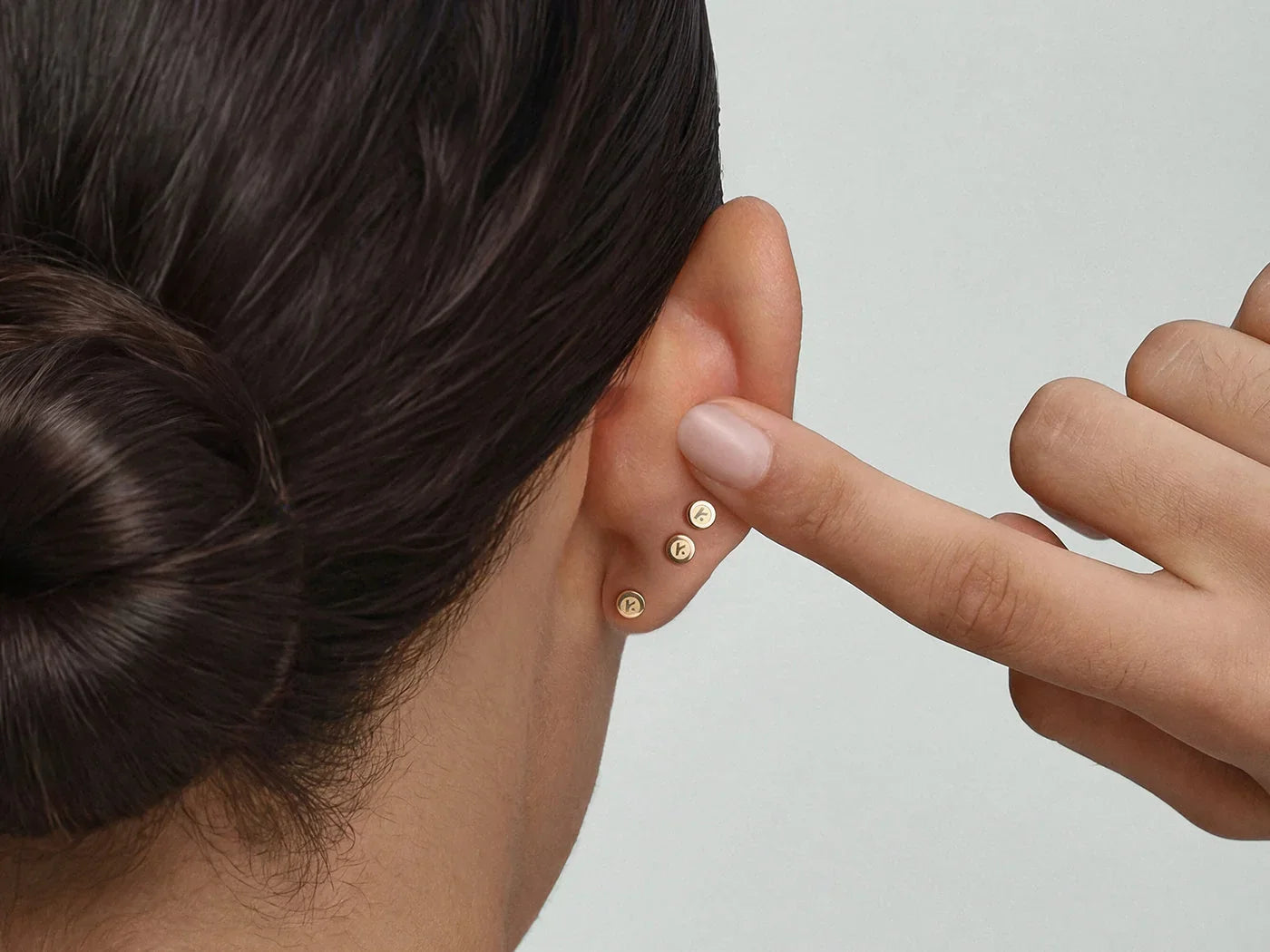 Helix Piercing Guide: Healing Time, Jewelry, Aftercare, and Styling