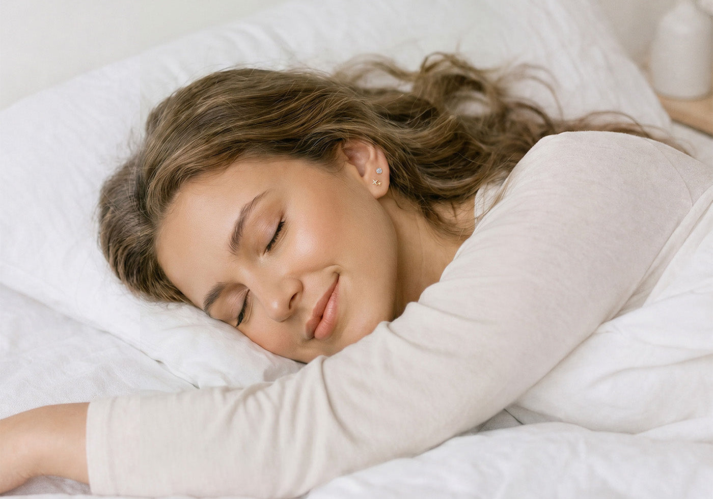 Why Do My Earrings Hurt When I Sleep? The Flatback Solution for Comfortable Nights | KOSINER