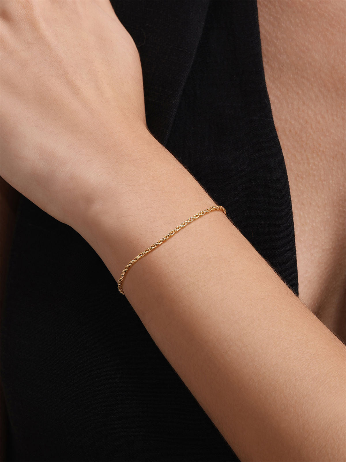 Kosiner Jewelry KOSINER 18K Gold Vermeil Delicate Curb Chain Bracelet