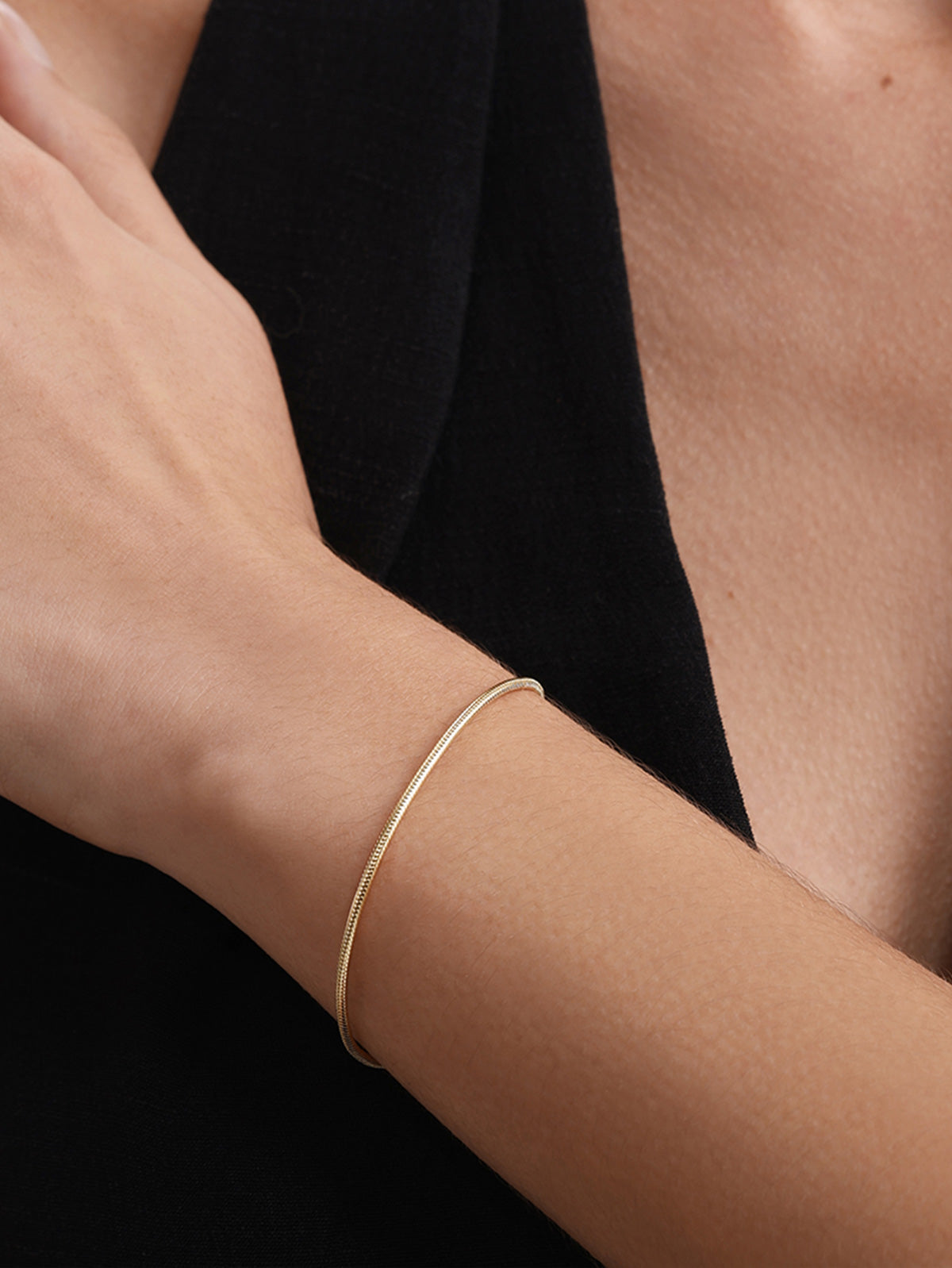 KOSINER 18K Gold Vermeil Cobra Chain Bracelet, Dainty Thin Snake Herringbone Adjustable Bracelet for Women, Minimalist Gold Stacking Bracelet