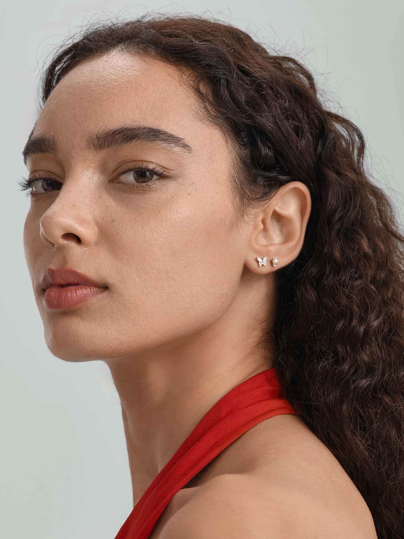 14K massief gouden sprankelende vlinder zirkoon oorpiercing Stud