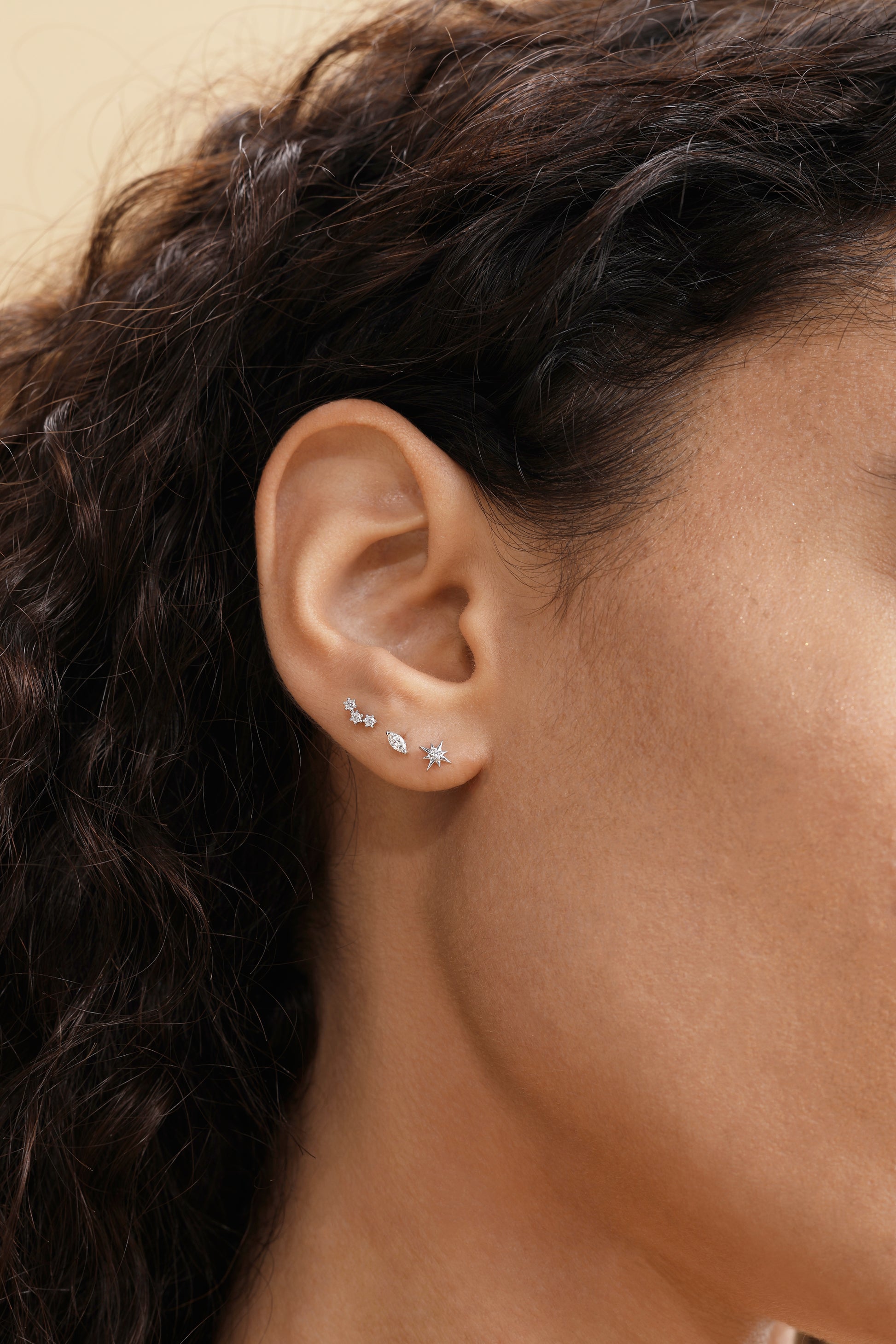 14K massief gouden Zirkoon Curve oorpiercing Stud