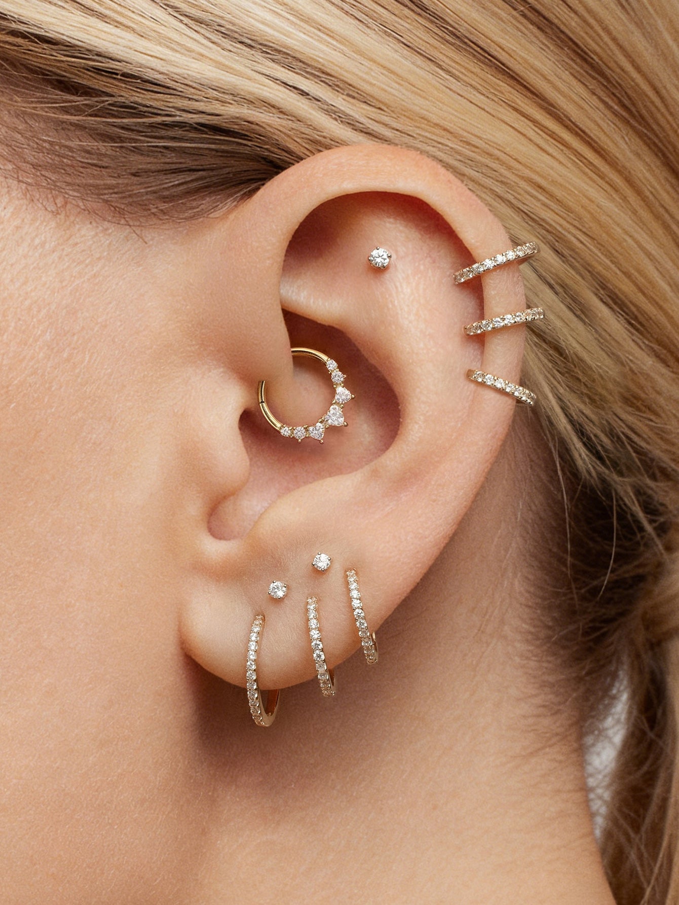 14K massief gouden kristallen Pave Hoop Huggie-oorbel