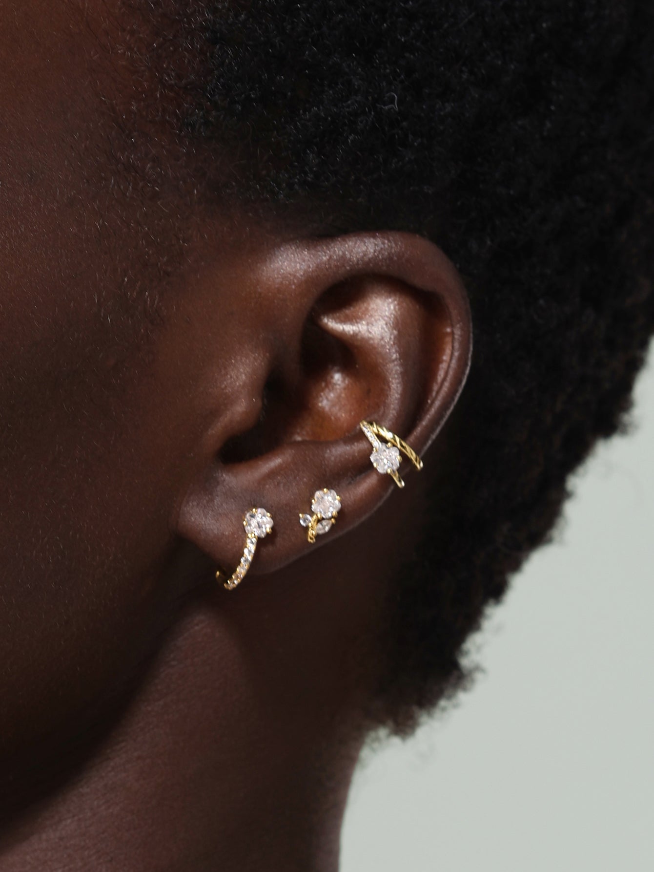 Orecchini a clip a doppio strato con zirconi lucidi in argento sterling 925