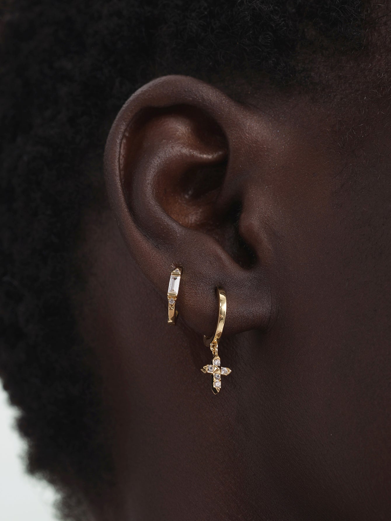 Créoles carrées en or vermeil 18 carats et zircones cubiques