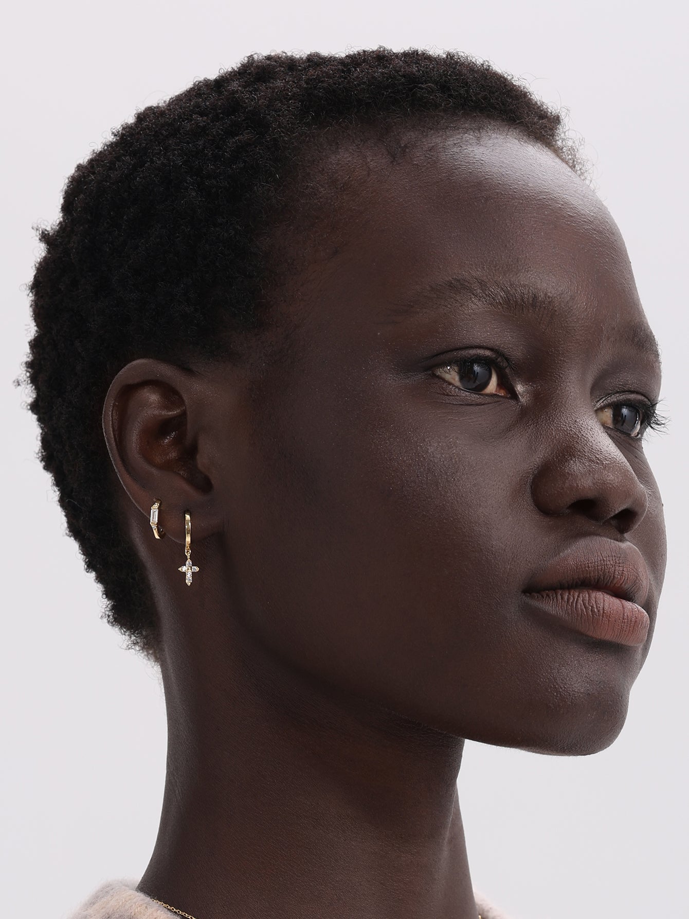 Créoles carrées en or vermeil 18 carats et zircones cubiques