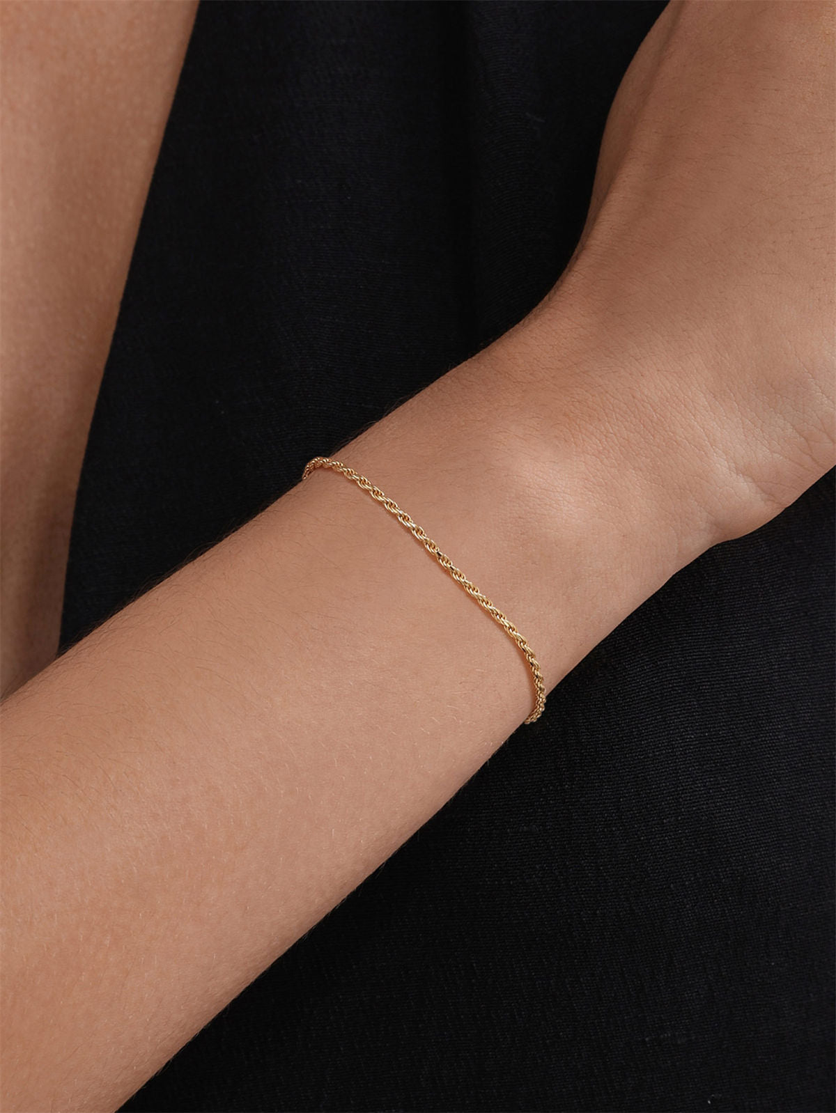 Kosiner Jewelry KOSINER 18K Gold Vermeil Delicate Curb Chain Bracelet