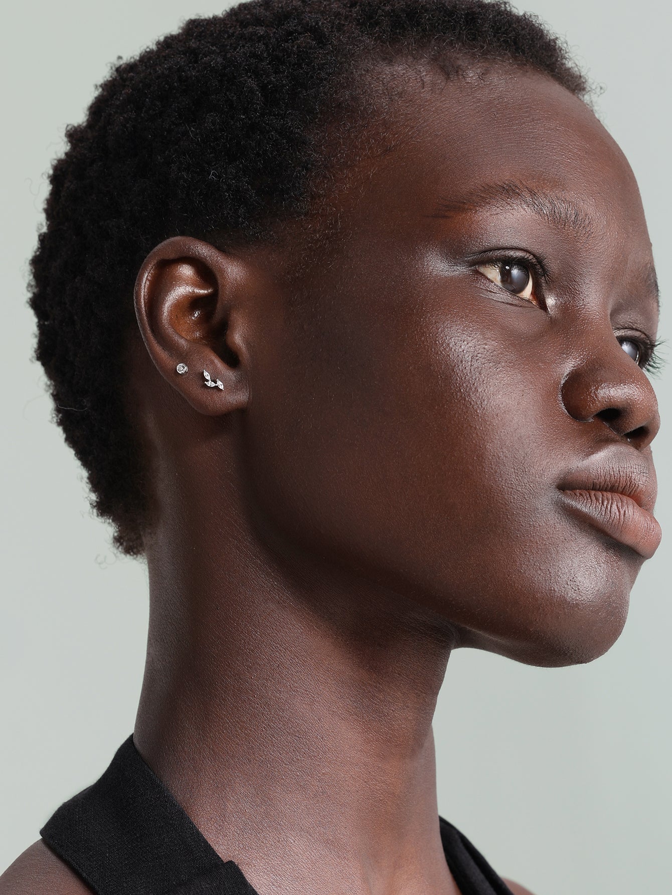 14K massief gouden zirkoon oorpiercing met schroefdraad
