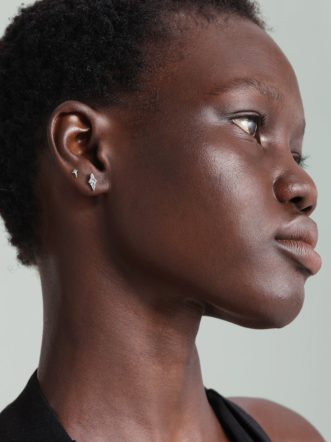 Mini-Starlight-Ohrstecker aus Titan