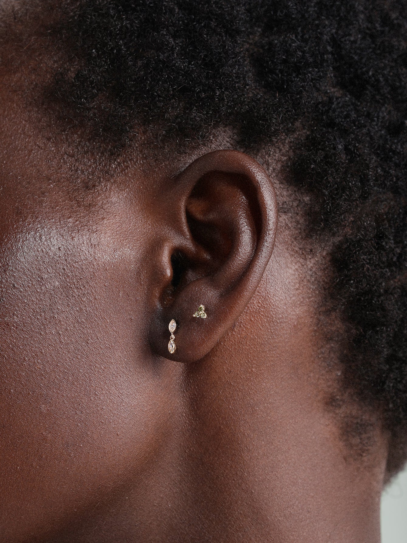 14K massief gouden Trinity glanzende geboortesteen Stud