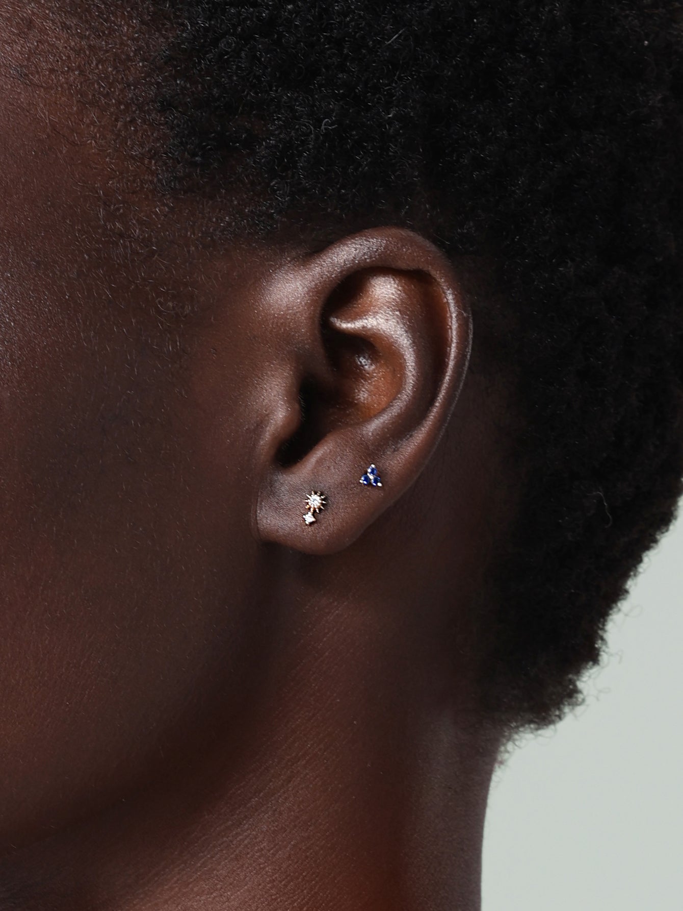 Perno portafortuna lucido della Trinità di settembre in oro massiccio 14K