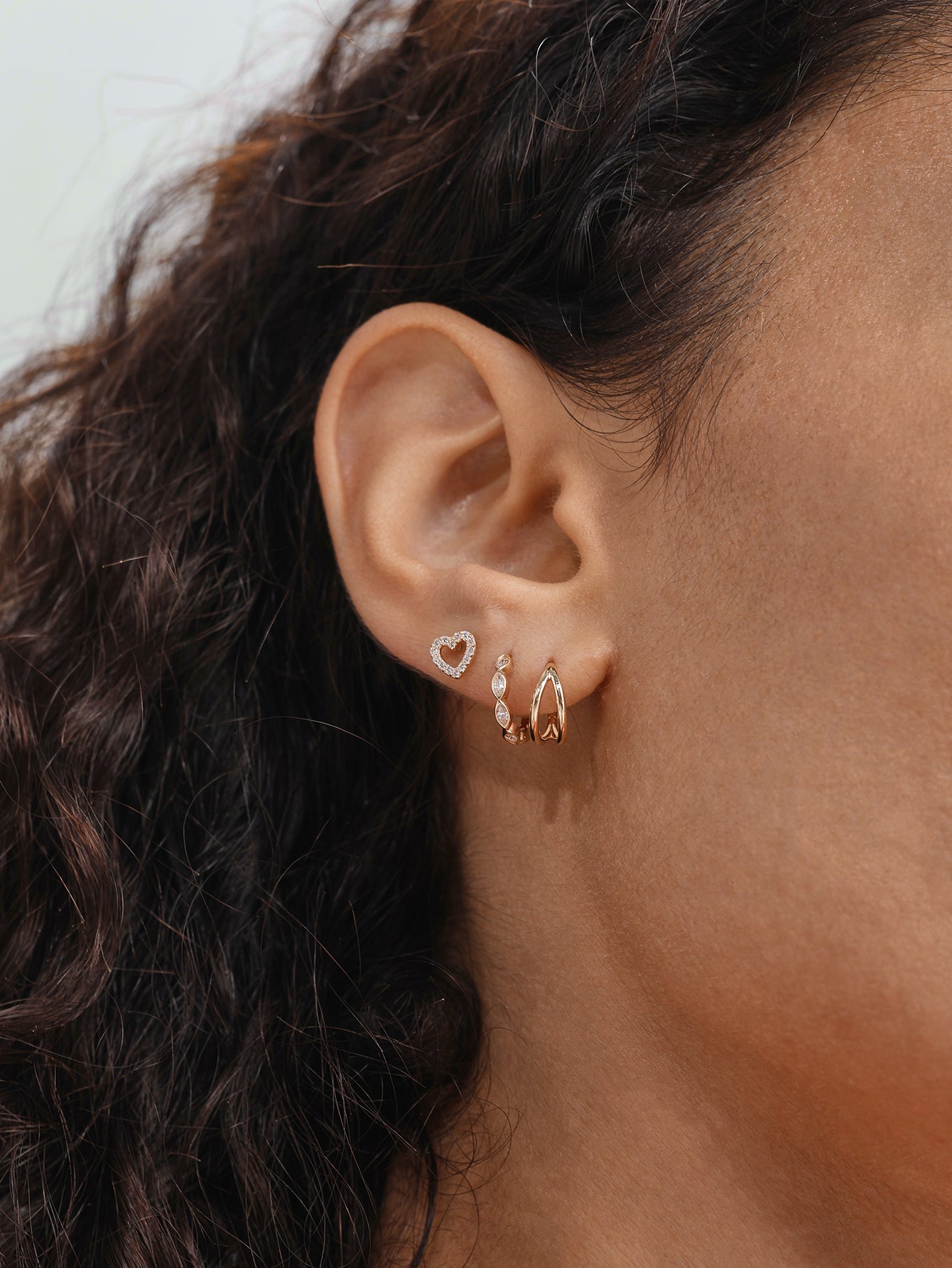 14K massief gouden liefde zirkoon oor piercing Stud