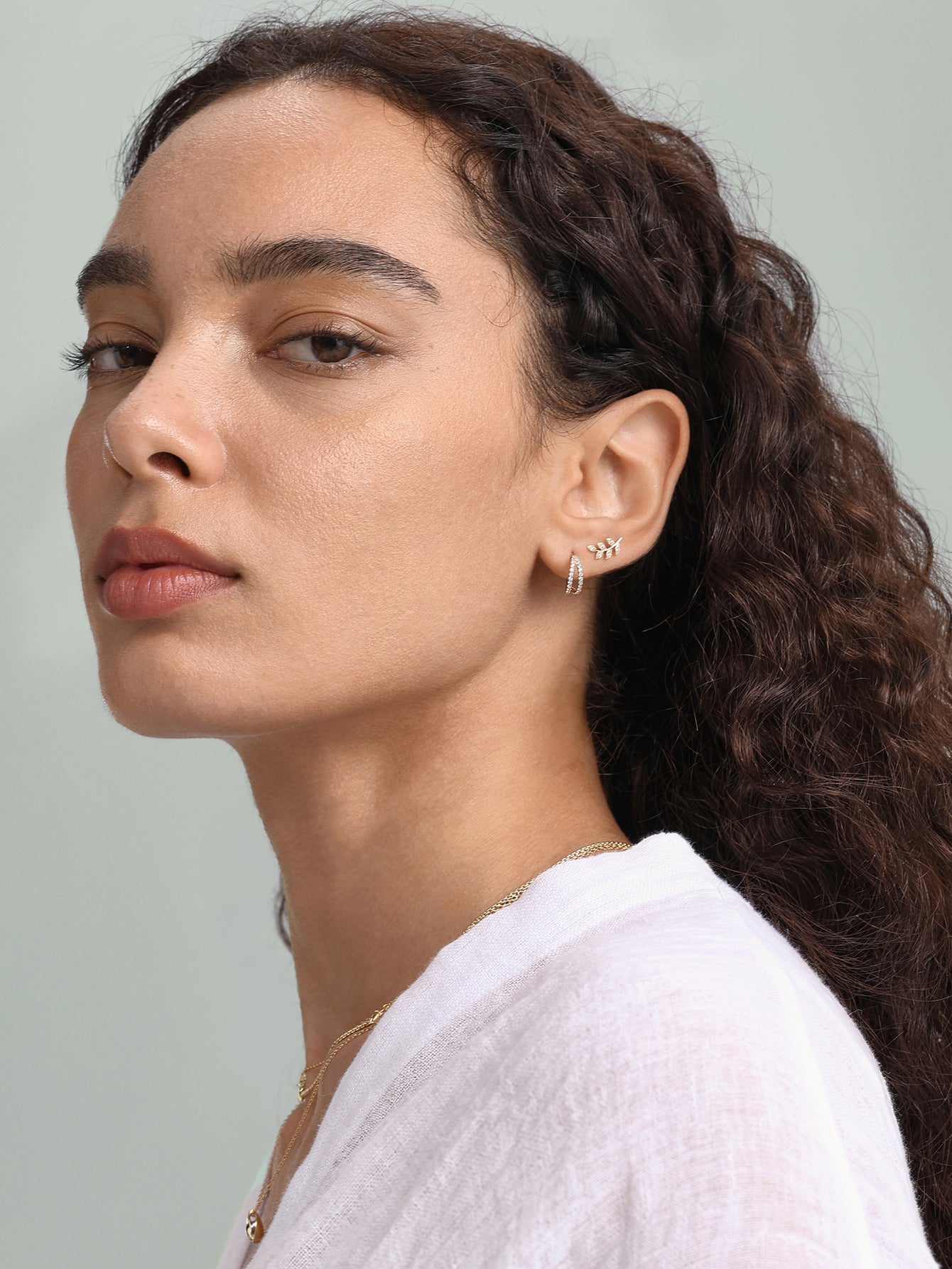 14K massief gouden dubbellaagse volledige zirkoon Huggies oorbel