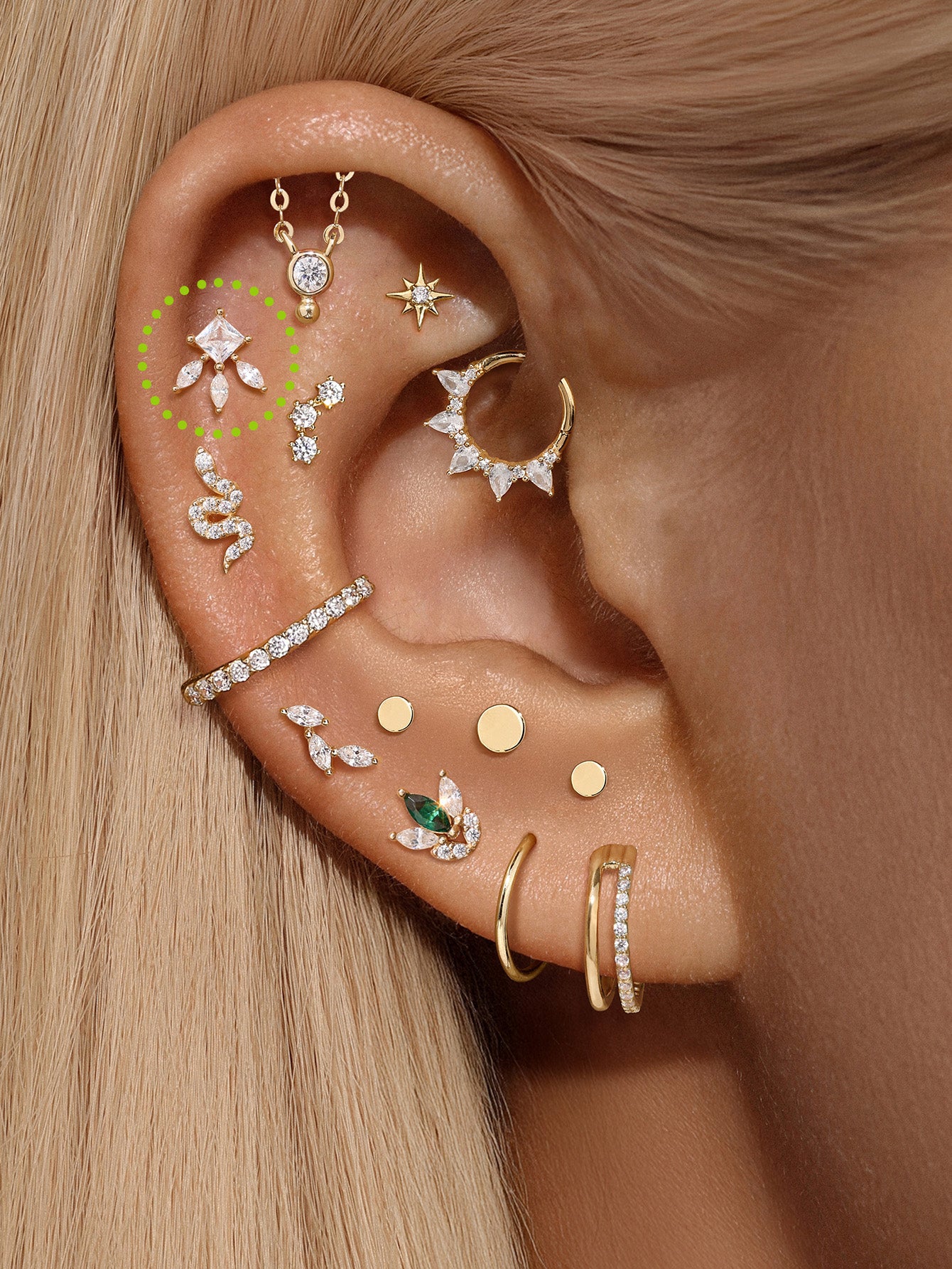 Perno per piercing all'orecchio dell'occhio di cavallo geometrico in oro massiccio 14k