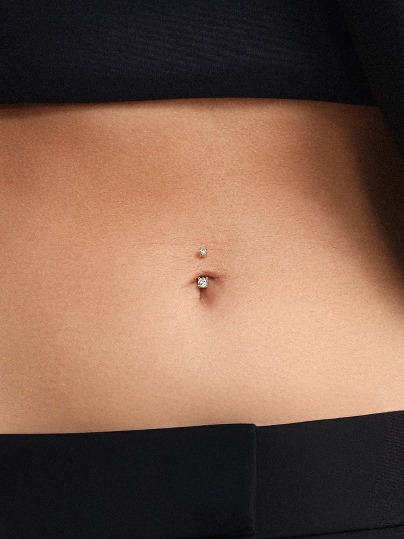 Classico piercing all'ombelico con doppia zirconia cubica in oro massiccio 14 carati