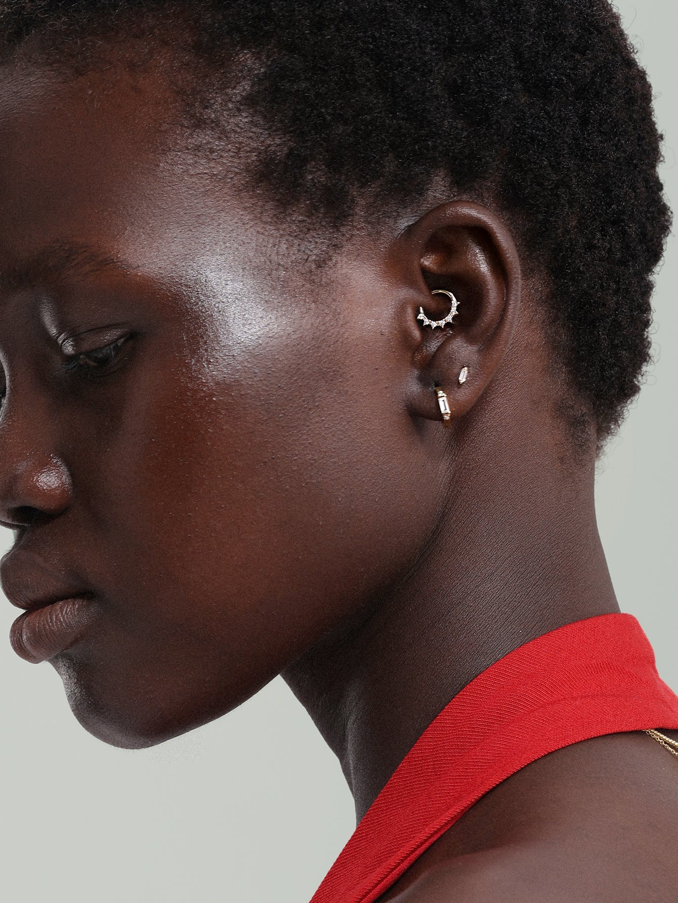 Goujon à dos plat en or massif 14 carats avec prisme carré CZ