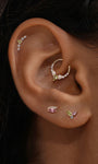 Joias kosiner Gem Garden Peridot Arc Flatback em ouro maciço 14K