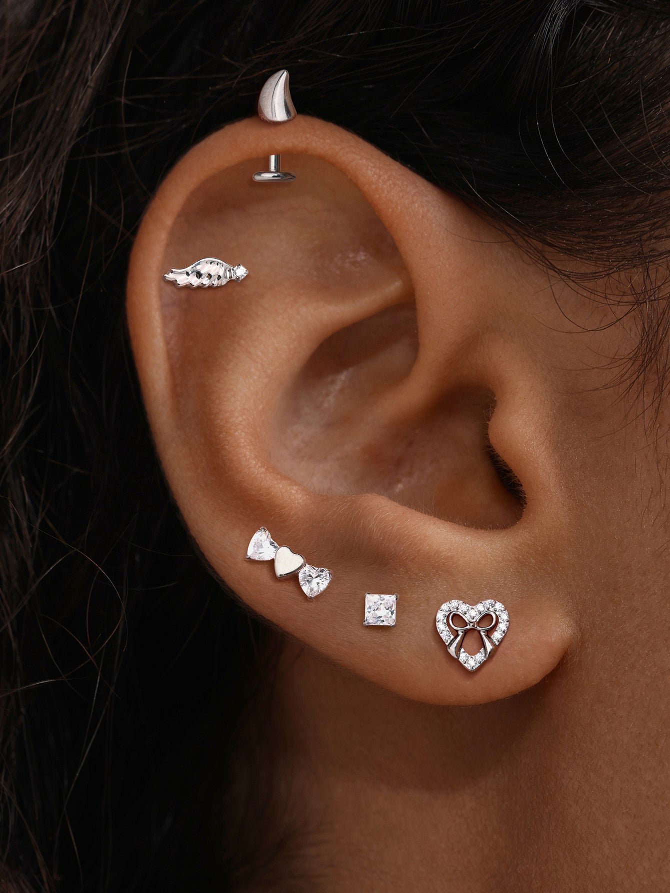 Titanium CZ Linked Heart Clover Flatback