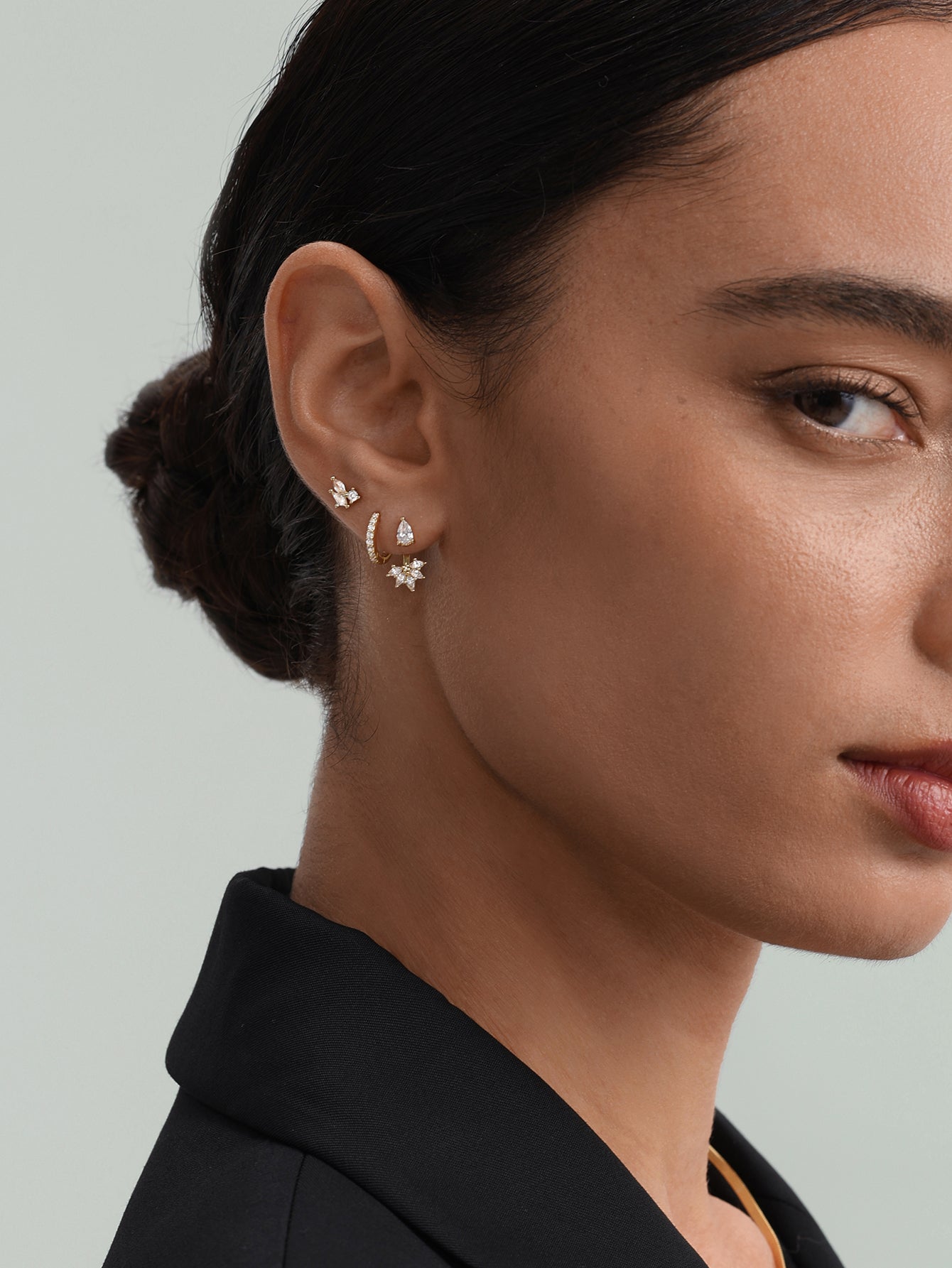 Seria kolczyków ze srebra próby 925 w kształcie łezki i cyrkonii